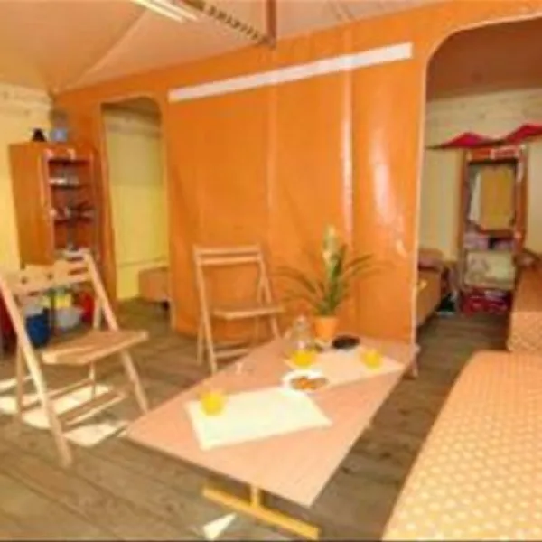 flower-camping-les-vertes-feuilles-quendplagelespins-fzee3