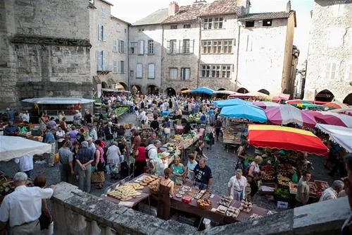 le-hameau-saintmartial-rieupeyroux-2d7ak
