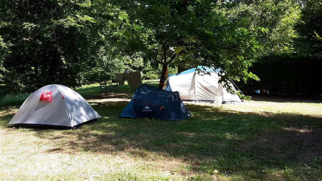 camping-aire-naturelle-du-bois-coutal-vigeois-r8xk3