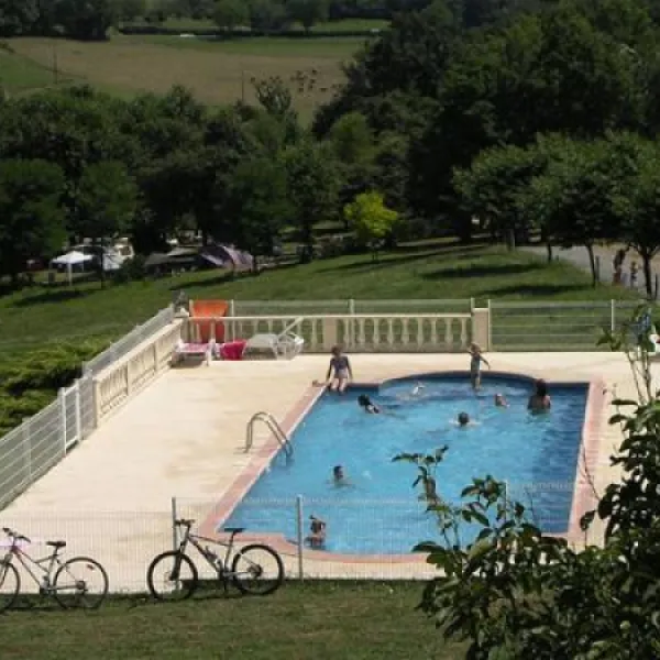 camping-aire-naturelle-du-bois-coutal-vigeois-rqbsl