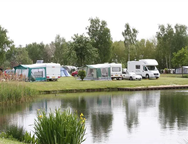 willow-holt-c-c-tattershall-xm9ts
