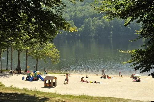 flower-camping-la-plage-treignacsurvzre-hl2zl