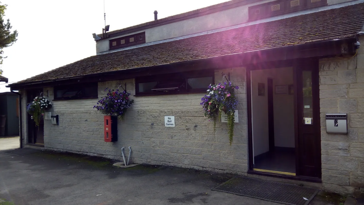 greenhills-caravan-park-bakewell-im4wi