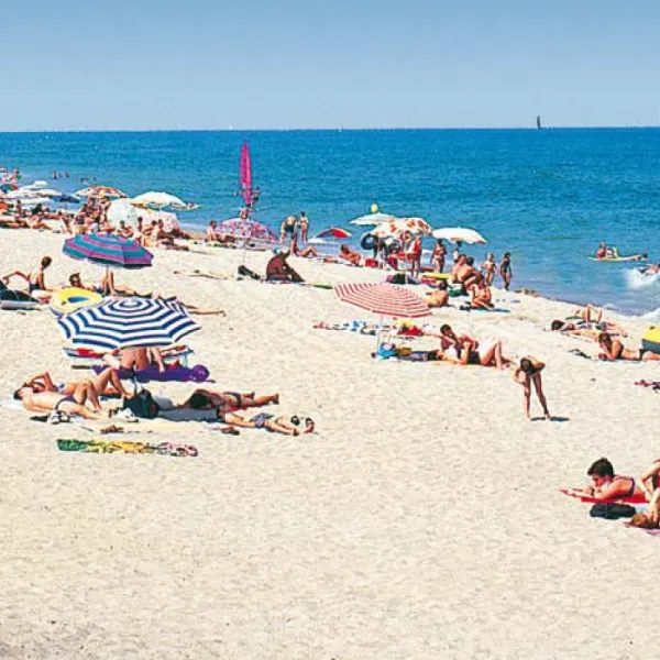 camping-les-peupliers-canet-en-roussillon-93usd