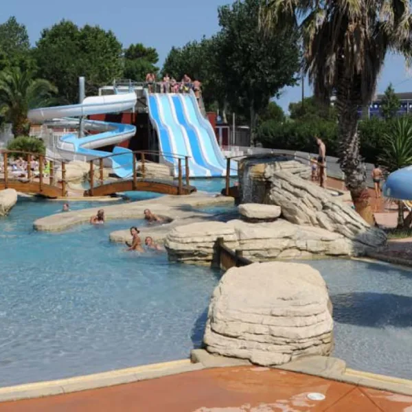camping-les-peupliers-canet-en-roussillon-yqmxb
