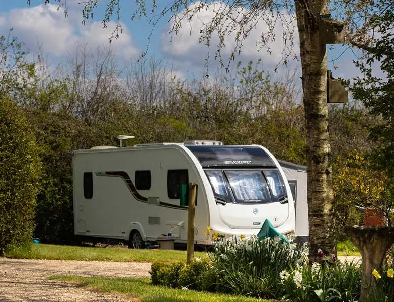 hill-cottage-farm-camping-and-caravan-park-fordingbridge-3vf9p