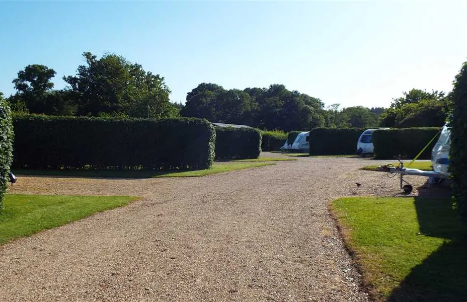 hill-cottage-farm-camping-and-caravan-park-fordingbridge-gc4i7