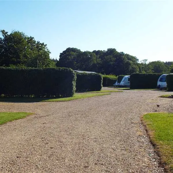 hill-cottage-farm-camping-and-caravan-park-fordingbridge-gc4i7