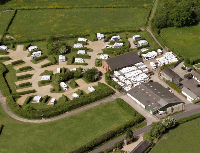 hill-cottage-farm-camping-and-caravan-park-fordingbridge-kagfj