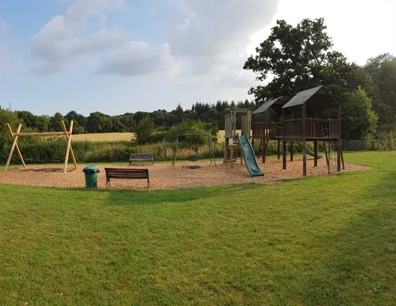 hill-cottage-farm-camping-and-caravan-park-fordingbridge-tajda