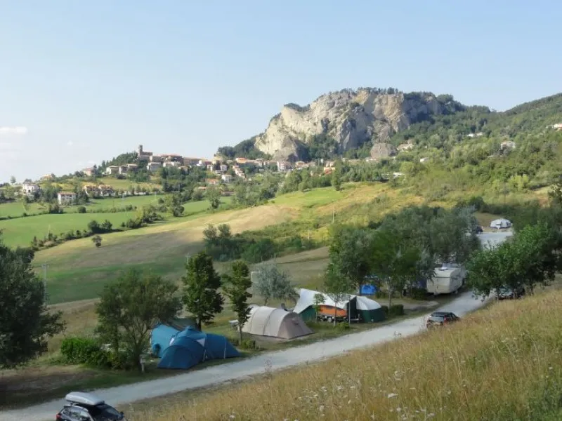 camping-perticara-novafeltria-uit4k