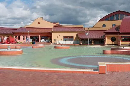 jufa-vulkan-thermen-resort-es-camping-celldmlk-foh7y