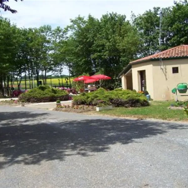 camping-le-rejallant-condac-fw2p2