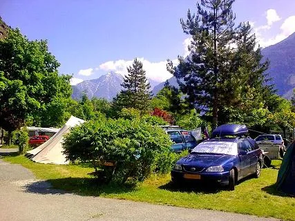 camping-la-cascade-isre-ccmiy