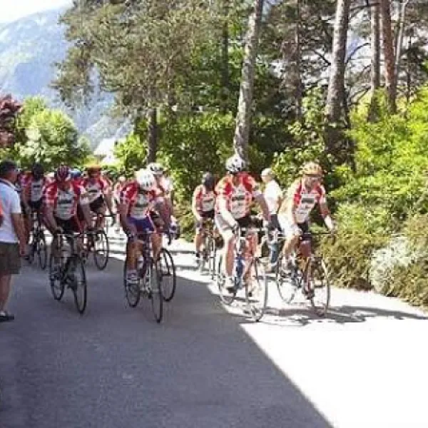 camping-la-cascade-isre-fkvas