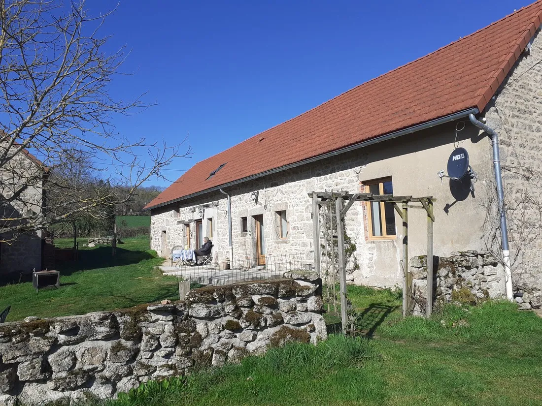 le-paroy-la-tagniegravere-saone-et-loire-11mqj