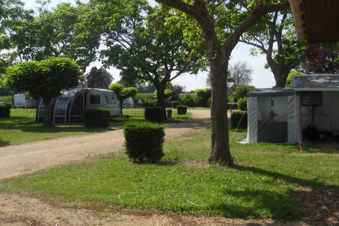 camping-municipal-grenade-sur-ladour-grenade-sur-ladour-ar9gz