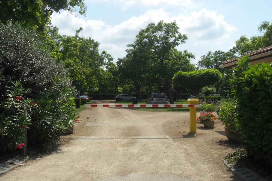camping-municipal-grenade-sur-ladour-grenade-sur-ladour-qx5hg