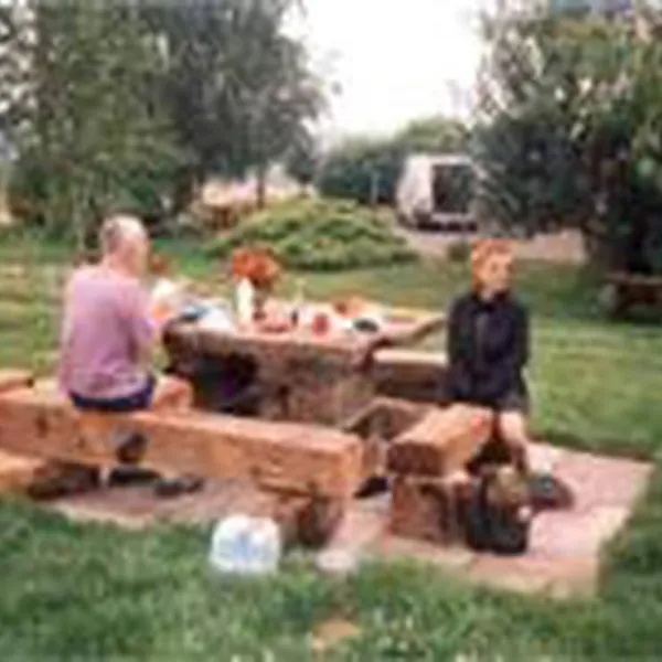 camping-a-la-ferme-de-la-renaudine-dampierre-les-conflans-ll4xz