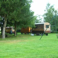 camping-a-la-ferme-de-la-renaudine-dampierre-les-conflans-tlcr8