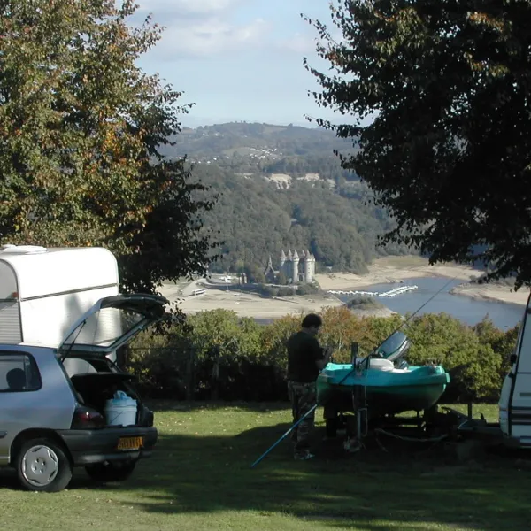 le-bois-denval-sarroux-zvtgg