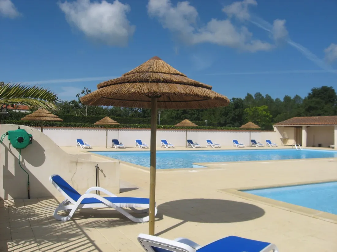 les-floralies-dolus-doleron-ile-doleron-tz2jp