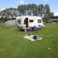 camping-laag-eind-oirschot-jfhpk