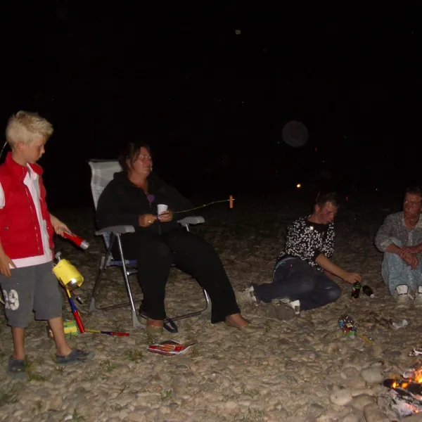 camping-lerocher-de-la-cave-carsac-aillac-y8xaz