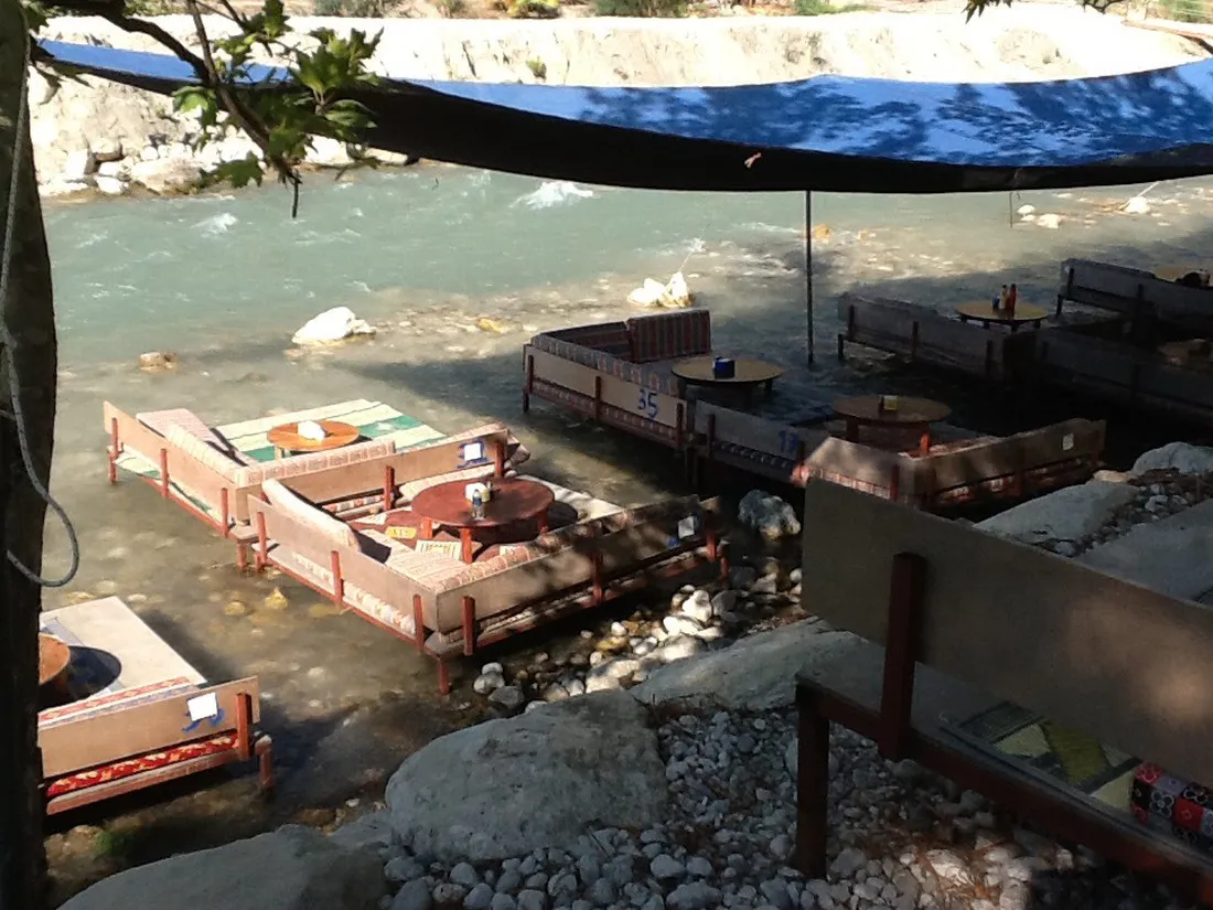 gorge-club-kanyon-rut4h