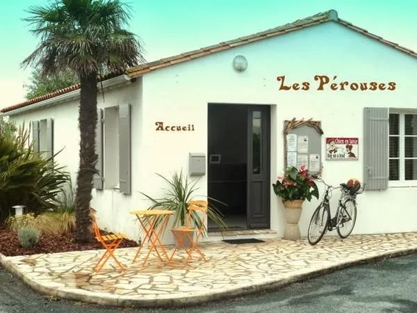 camping-les-perouses-st-clment-des-baleines-myhcr
