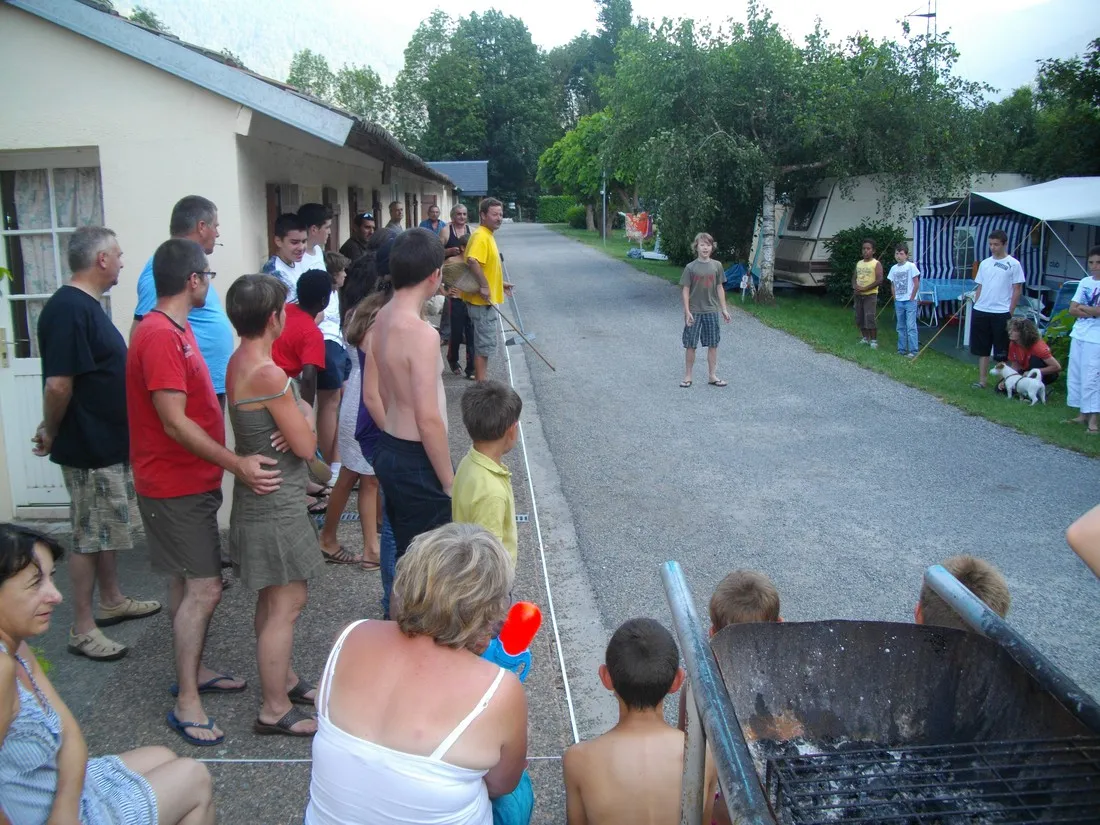 camping-les-myrtilles-bagnres-de-luchon-042ji