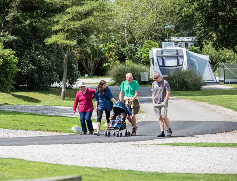 heligan-woods-caravan-camping-park-st-austell-jaisx