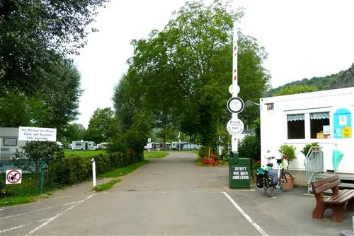 camping-moselislands-treiskarden-ijpii