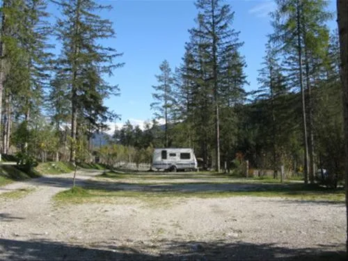 camping-toblacher-see-toblach-jn2os