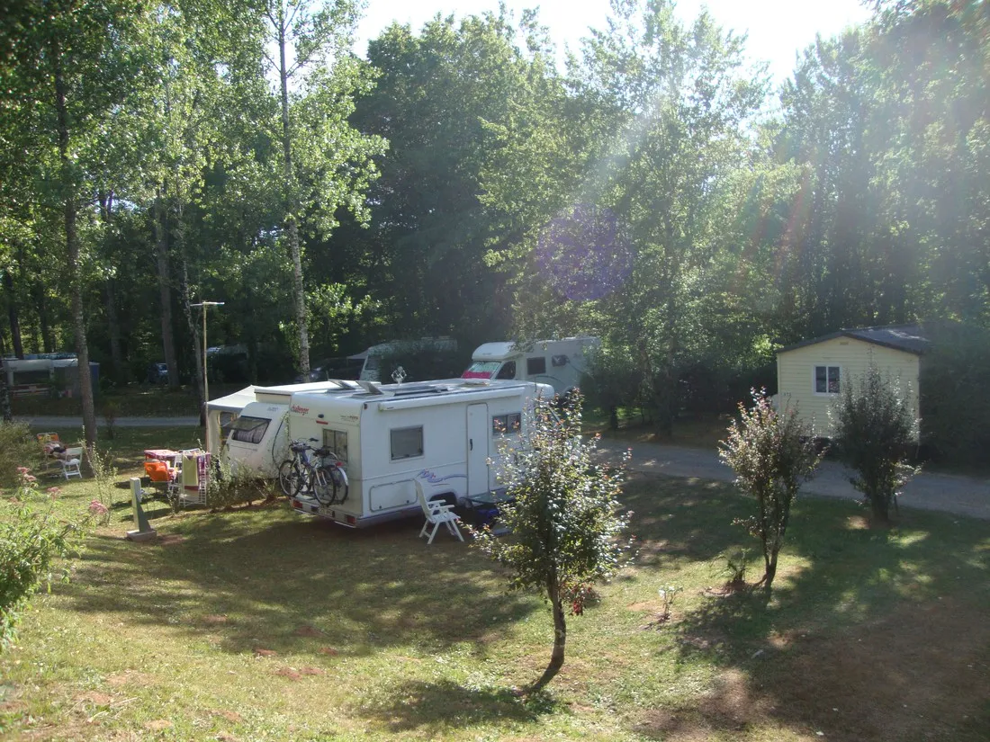 camping-du-coucou-hautefort-2mqeh