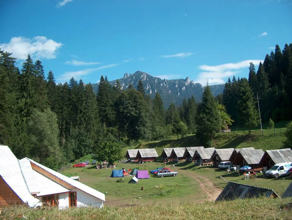 camping-ursulet-durau-7xzrj