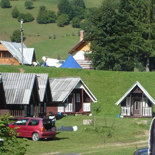 camping-ursulet-durau-hfsw9