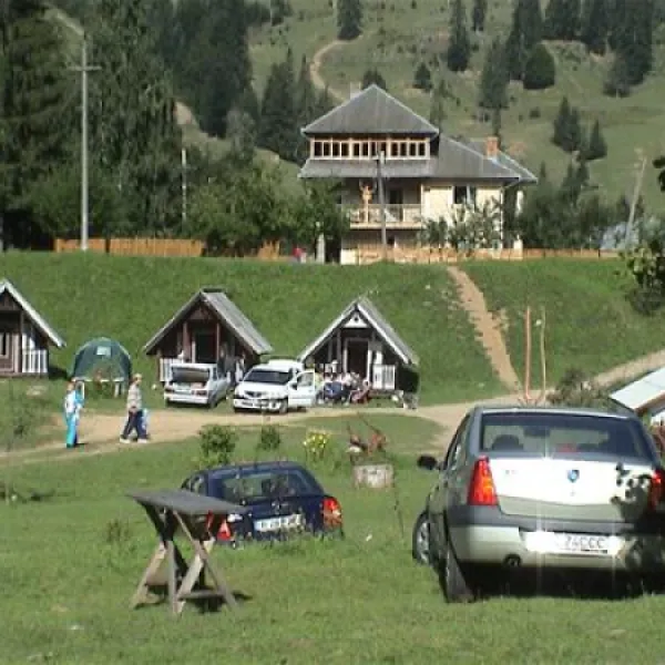 camping-ursulet-durau-n8wg1