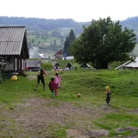 camping-ursulet-durau-qtfjw
