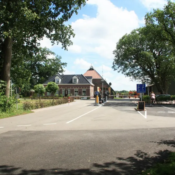 camping-de-ikeleane-bakkeveen-uihli