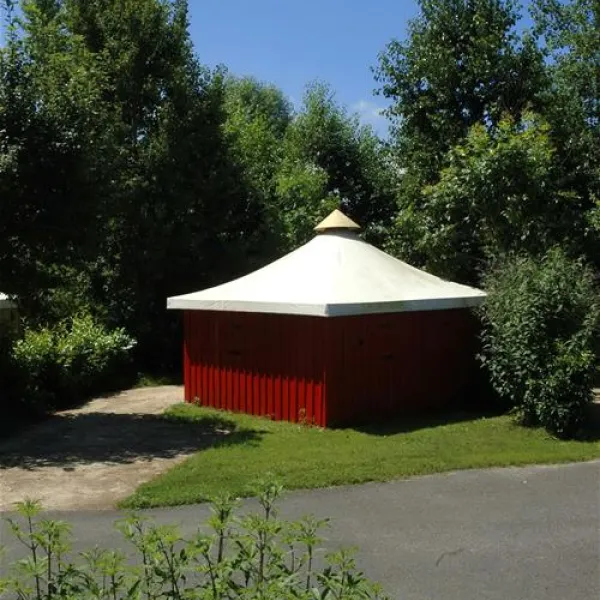 camping-les-okiri-baudreix-tn323