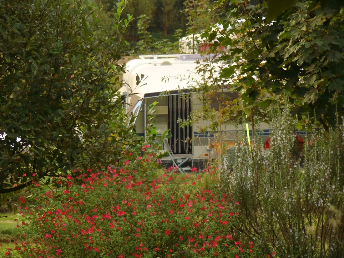 camping-la-fontaine-du-hallate-en-morbihan-plougoumelen-4rzv6