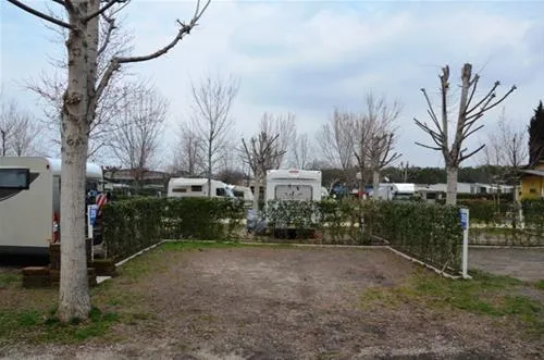 camping-butterfly-peschiera-del-garda-db0x2