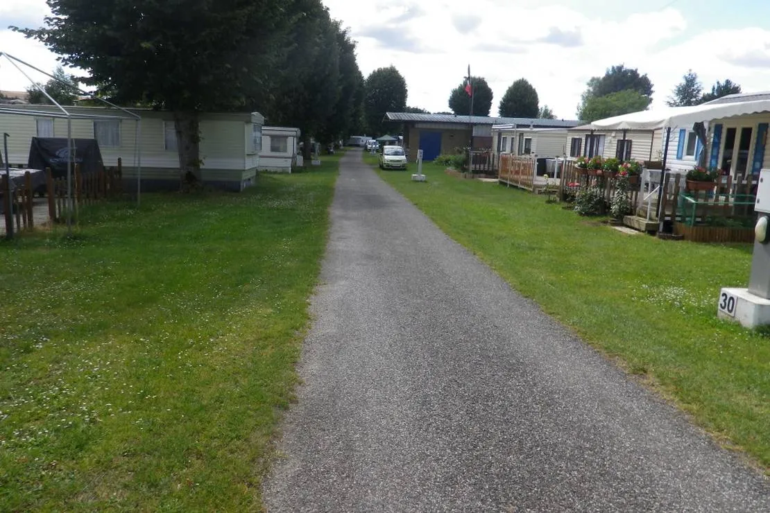 camping-les-ilys-haut-consenvoye-7lmf3