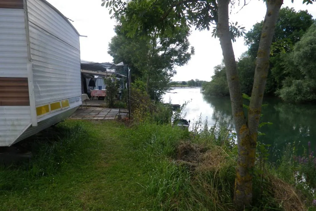 camping-les-ilys-haut-consenvoye-a3hii