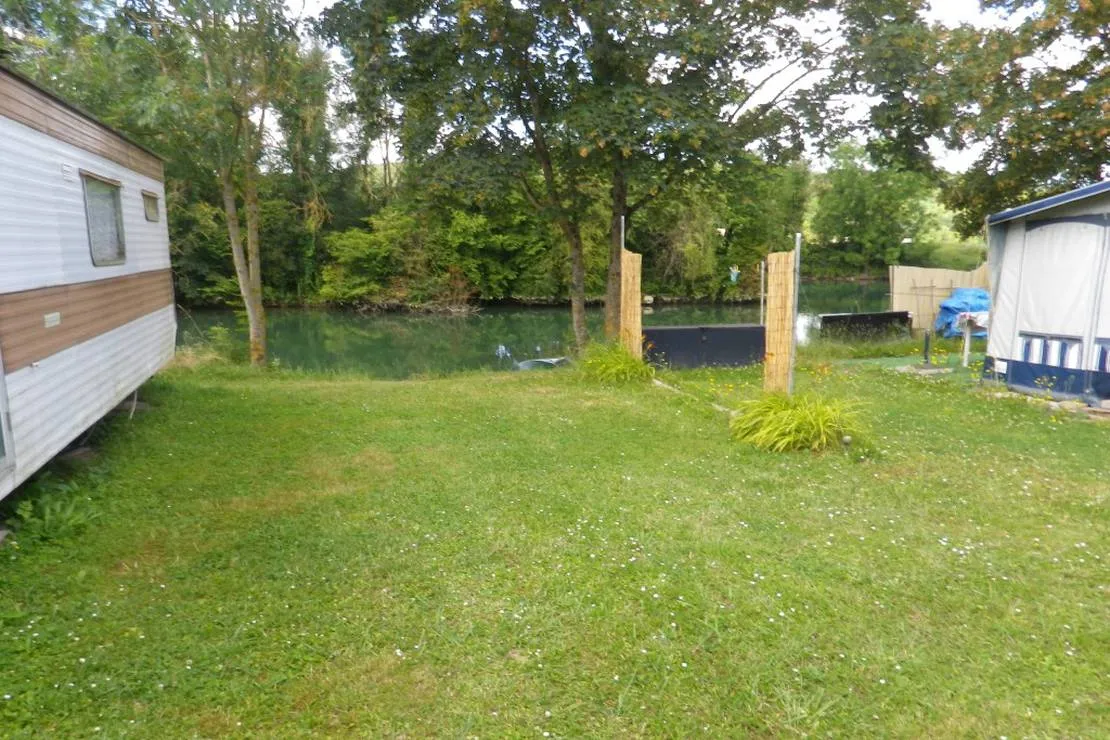 camping-les-ilys-haut-consenvoye-n2zx8