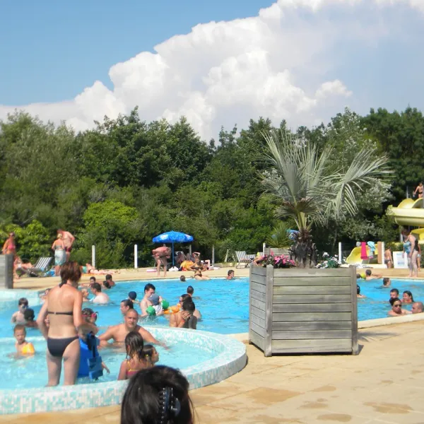 flower-camping-le-clos-cottet-angles-ad2r6
