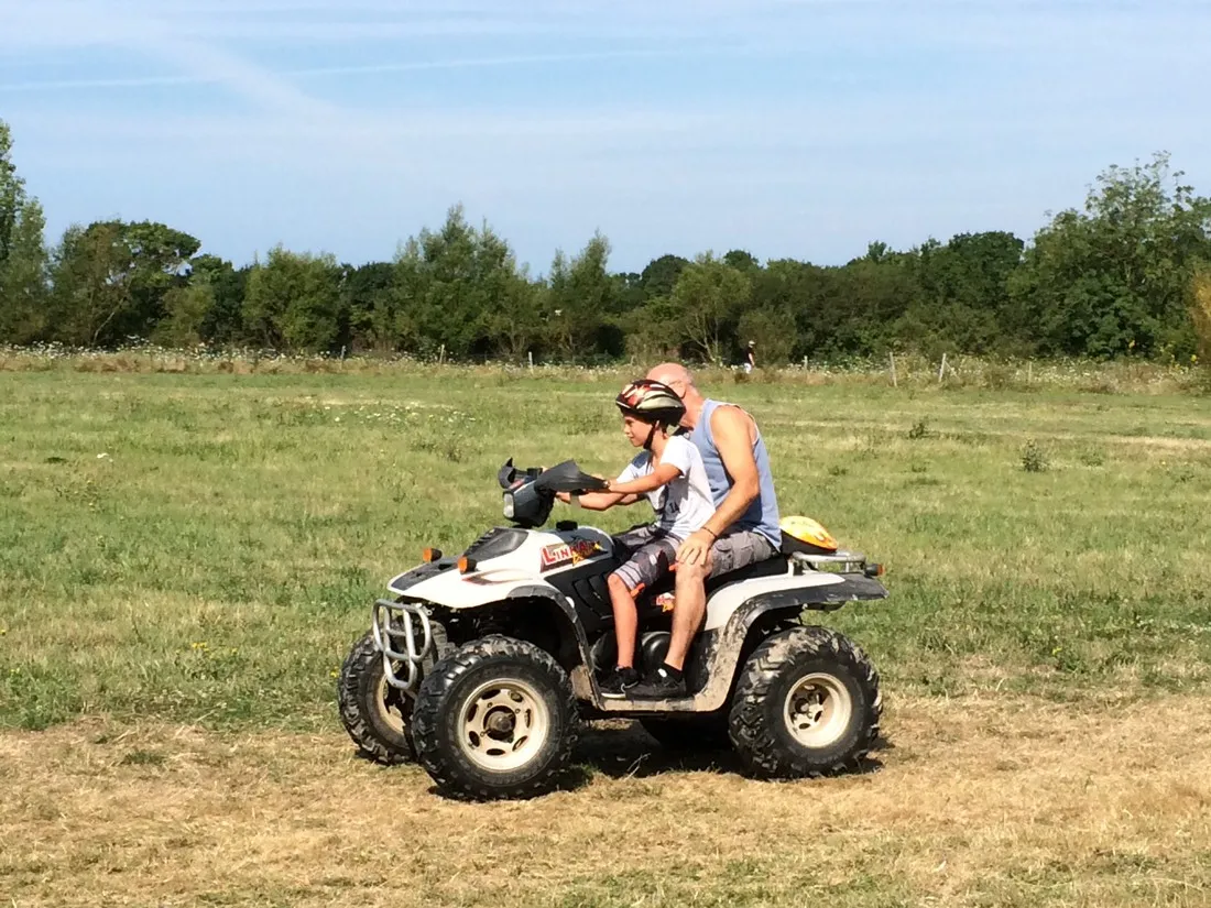 flower-camping-le-clos-cottet-angles-sskbv