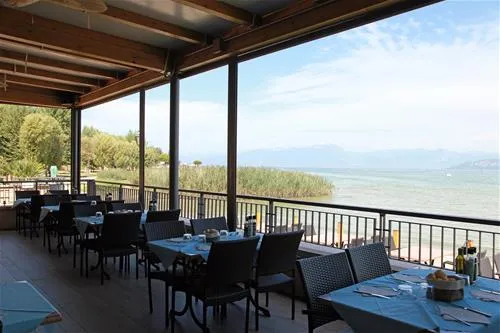 villagio-turistico-camping-san-benedetto-san-benedetto-peschiera-del-garda-ds8wb