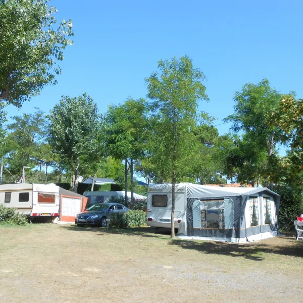 Camping Les Pins